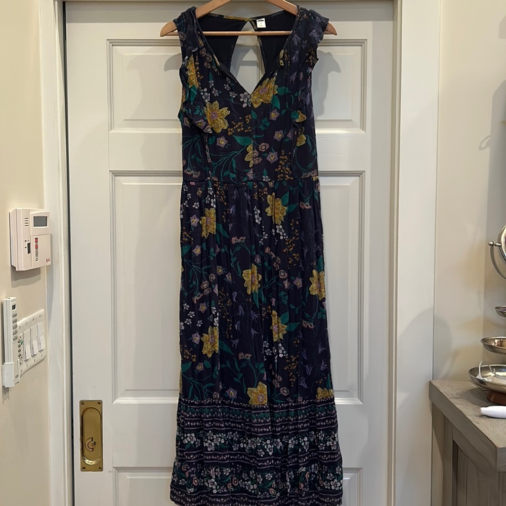 Old Navy floral midi dress. Size Small.